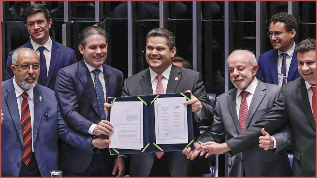Congresso promulga fim da escala 6x1 e fixa transição para 5x2