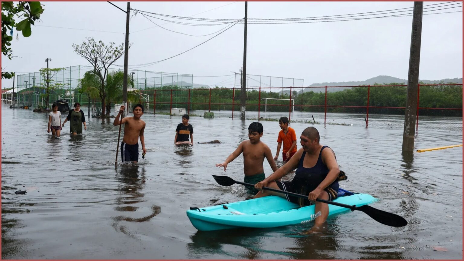 Furacão Simon leva México a ampliar alertas no litoral do Pacífico