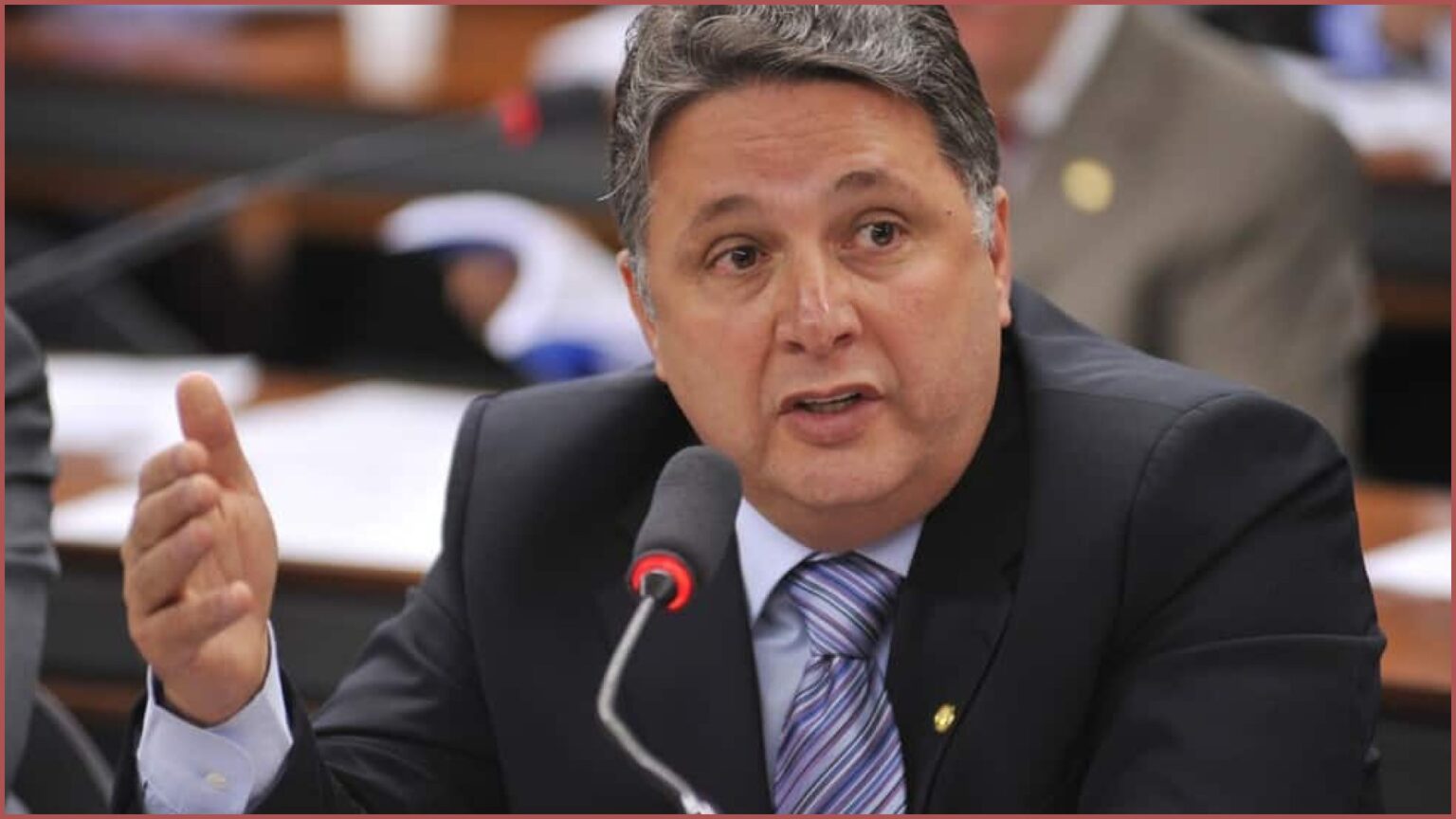 Garotinho desiste de recurso no TSE, mas decisão ainda está pendente