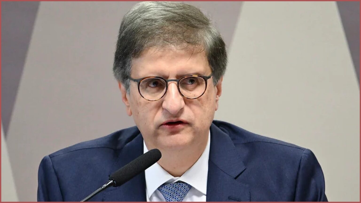 PGR se opõe a pedido sobre registros de Vorcaro e Viviane no Senado