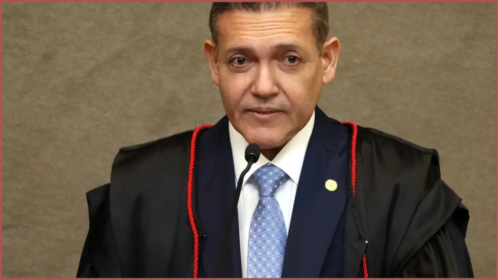TSE pede cautela com mensagens e checagem antes do voto